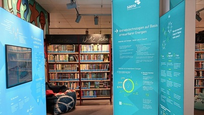 Wanderausstellung Effiziente Mobilität steht in der Stadtbibliothek von Ebersbach-Neugersdorf