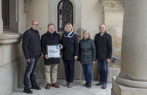 Energieteam Falkenstein mit Kom.EMS Schild